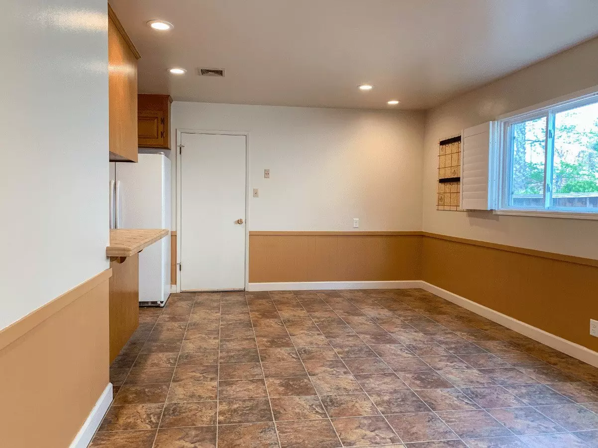 1518 Primrose Way, Cupertino, CA 95014 photo 3