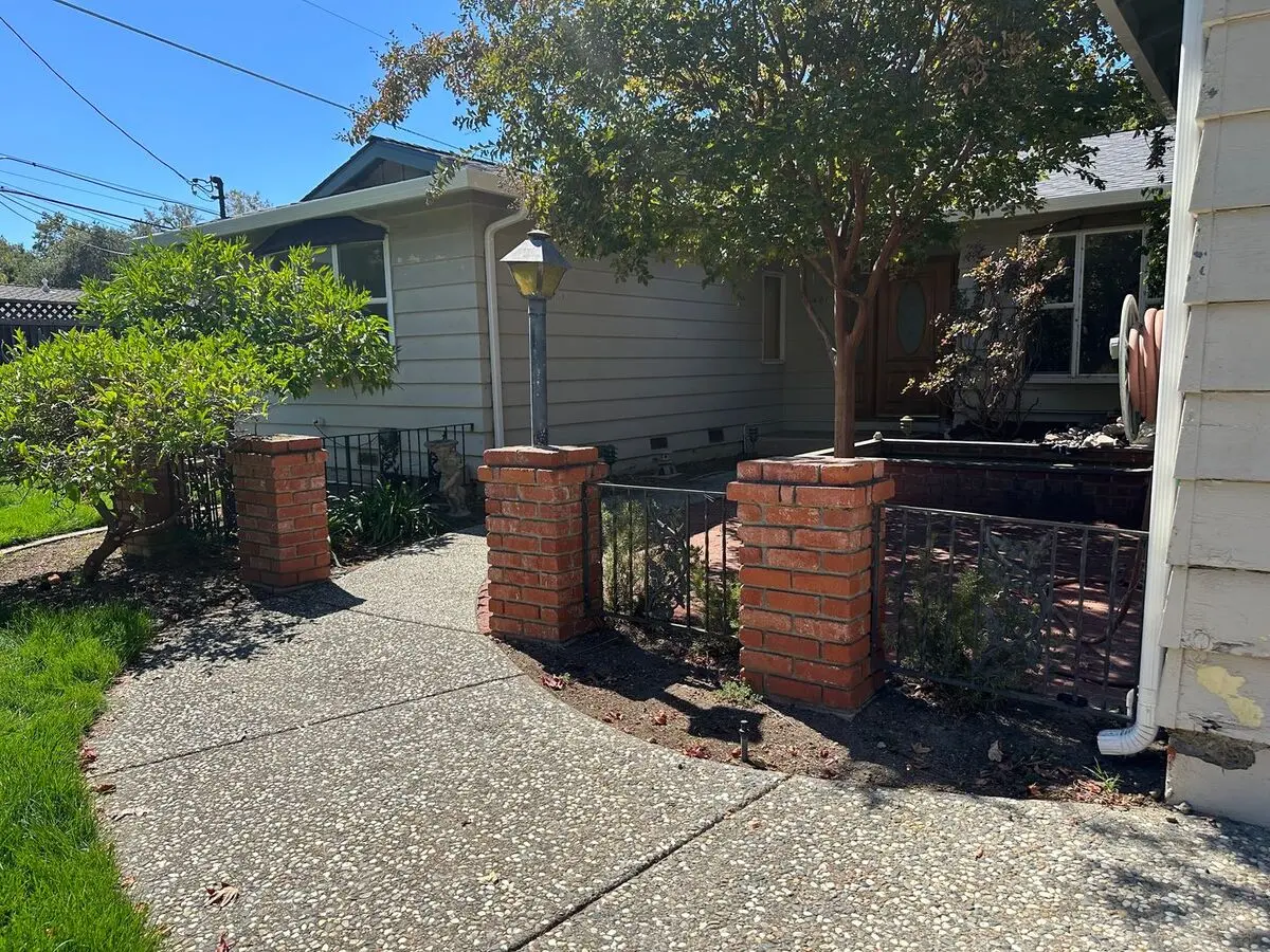 Beautiful Single Family Home In Cupertino