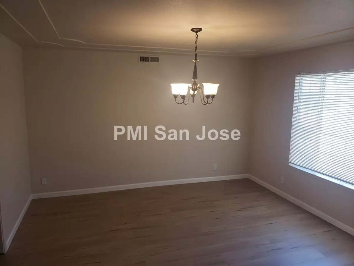 21134 Hazelbrook Dr photo 2