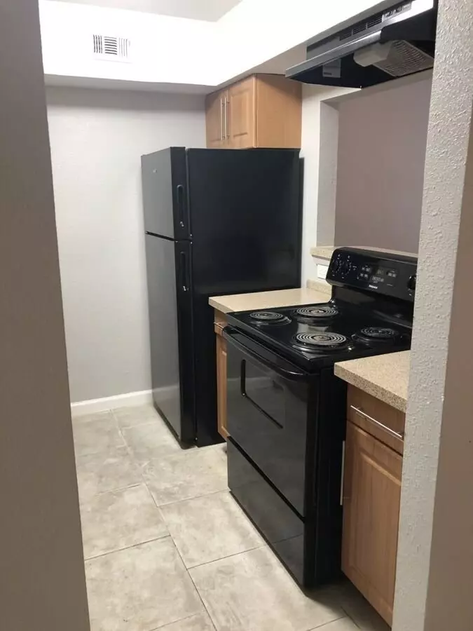 Waverly Apartments photo 2