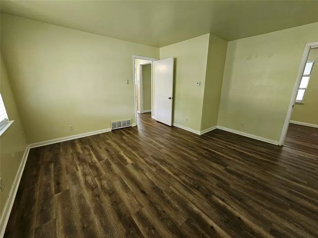12260 Galva Drive, Dallas, TX 75243 photo 3