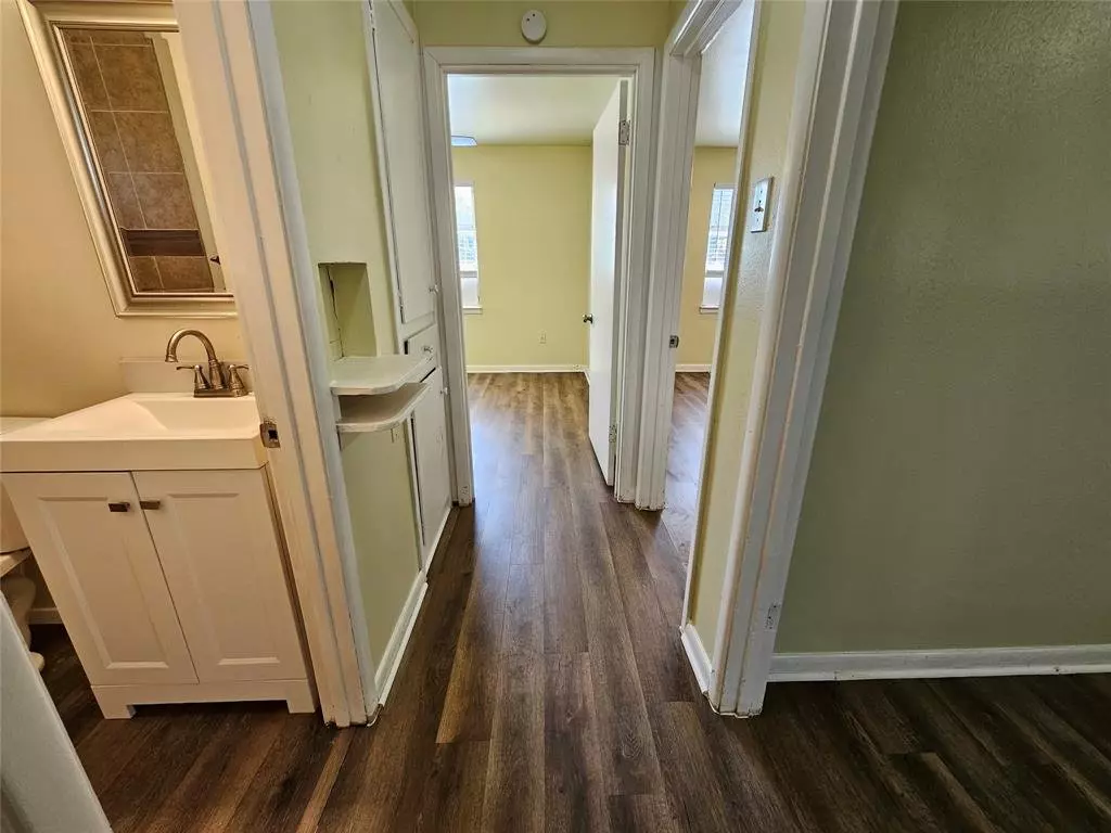 12260 Galva Drive, Dallas, TX 75243 photo 5