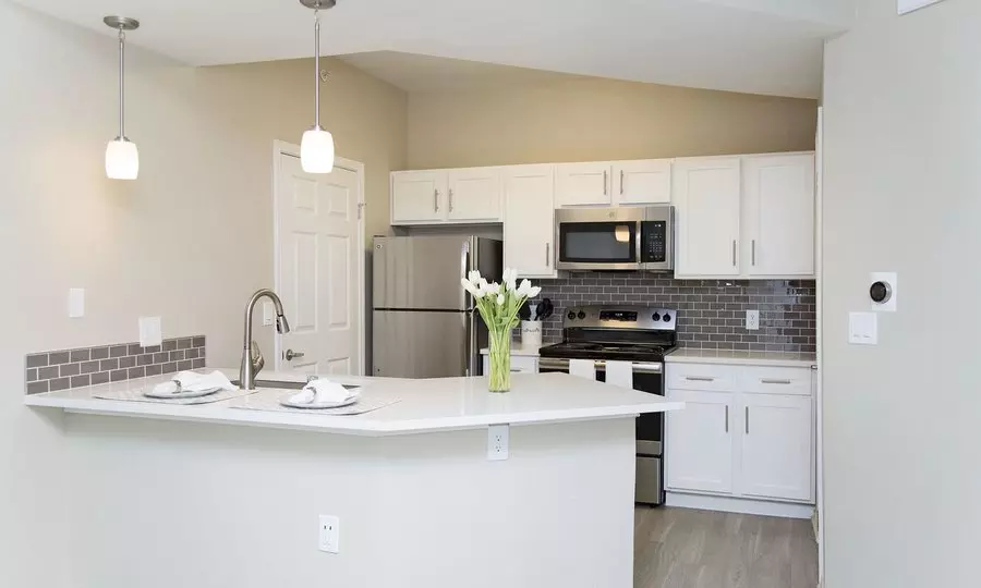 12506 Merit Drive, Dallas, TX 75251 photo 3