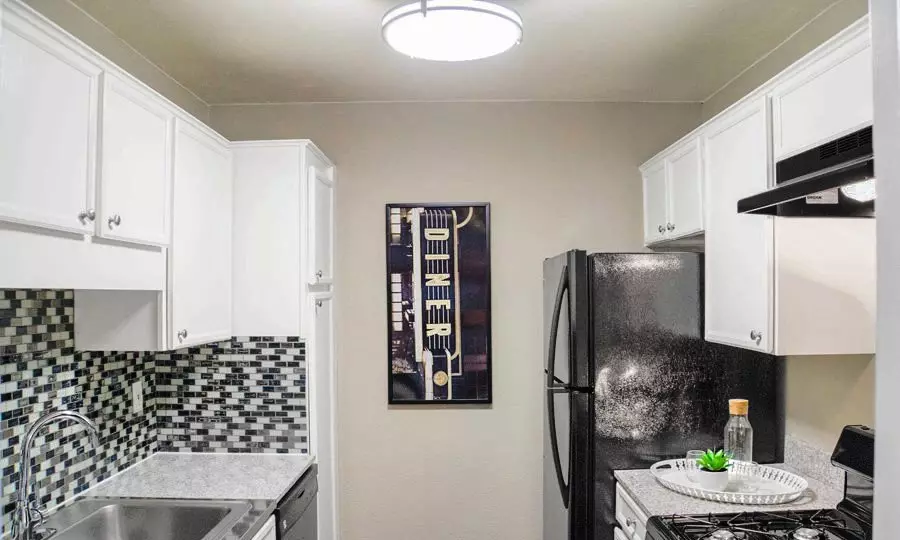 12875 Montfort Drive, Dallas, TX 75230 photo 3