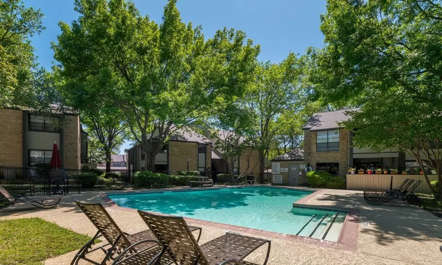 15257 Segovia Drive, Dallas, TX 75248 photo 4