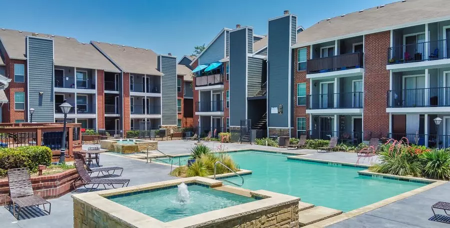 18606 Dallas Parkway, Dallas, TX 75287 photo 4
