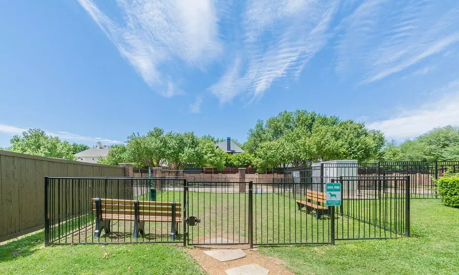 18796 Lloyd Drive, Dallas, TX 75252 photo 5
