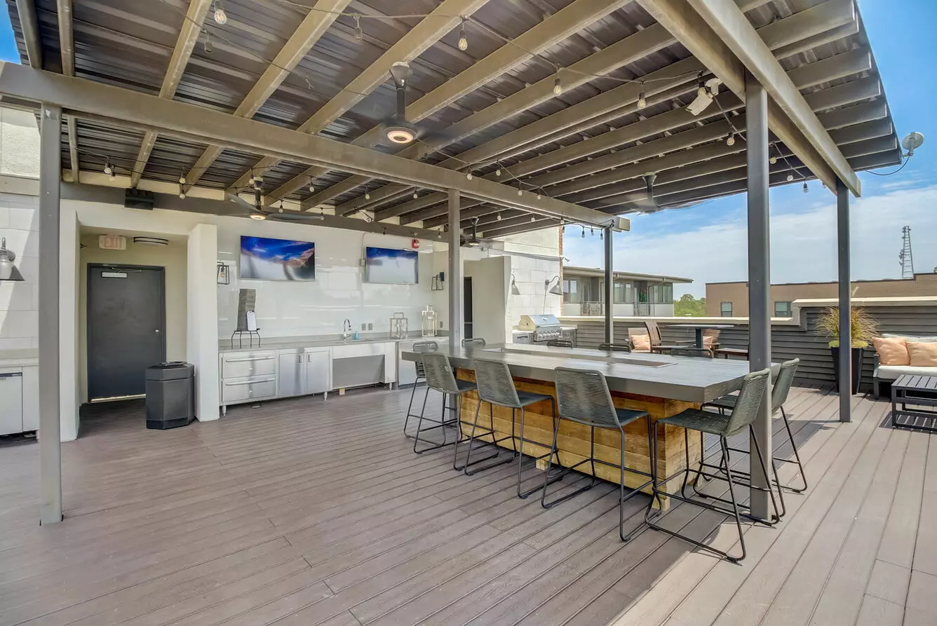 2111 Peak St photo 4