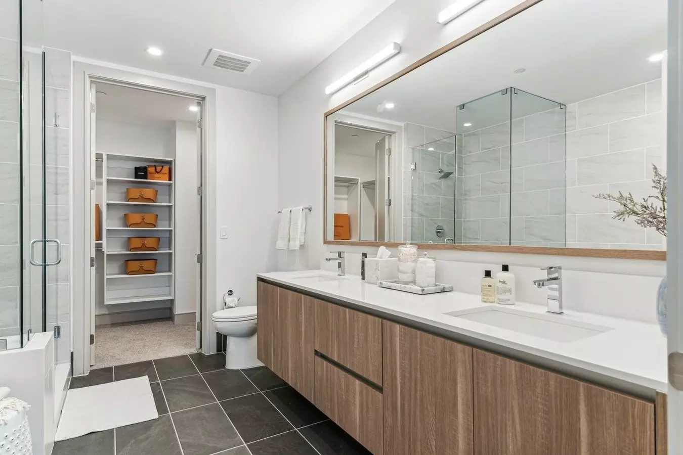 Maple Terrace photo 5