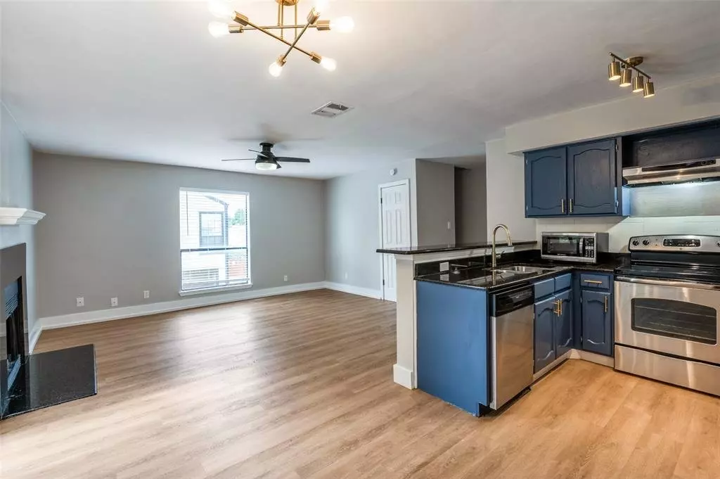 3022 Forest, Dallas, TX 75234 photo 5