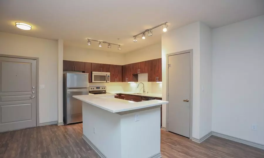3705 Mckinney Avenue, Dallas, TX 75204 photo 3