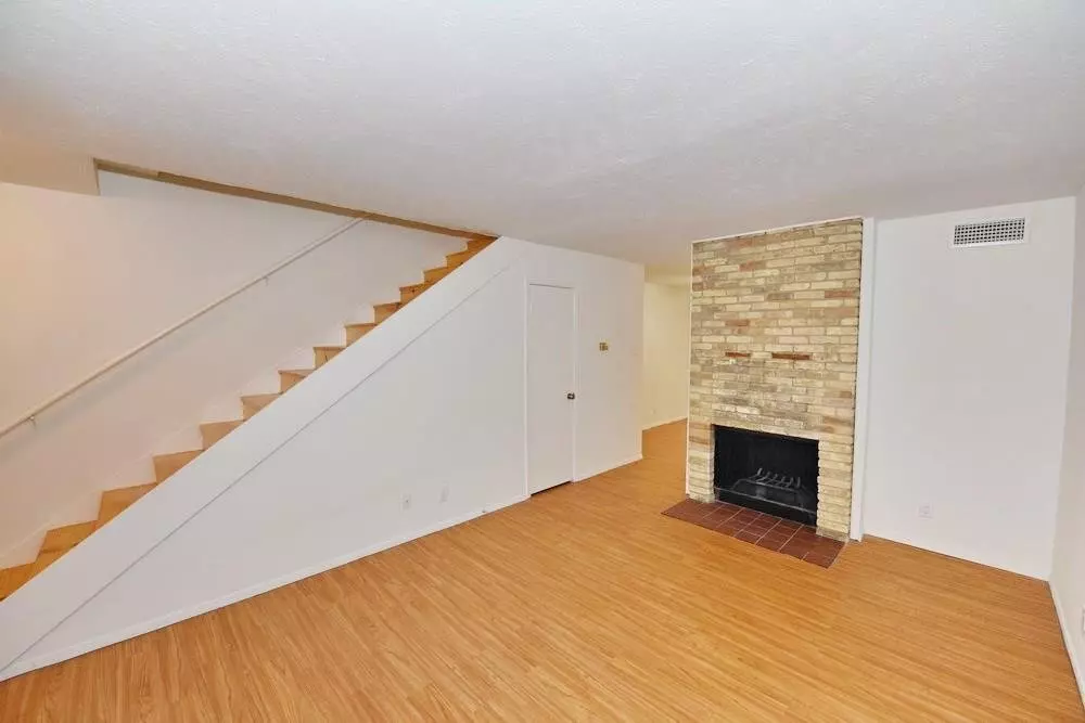 4033 Gilbert Avenue, Dallas, TX 75219 photo 3