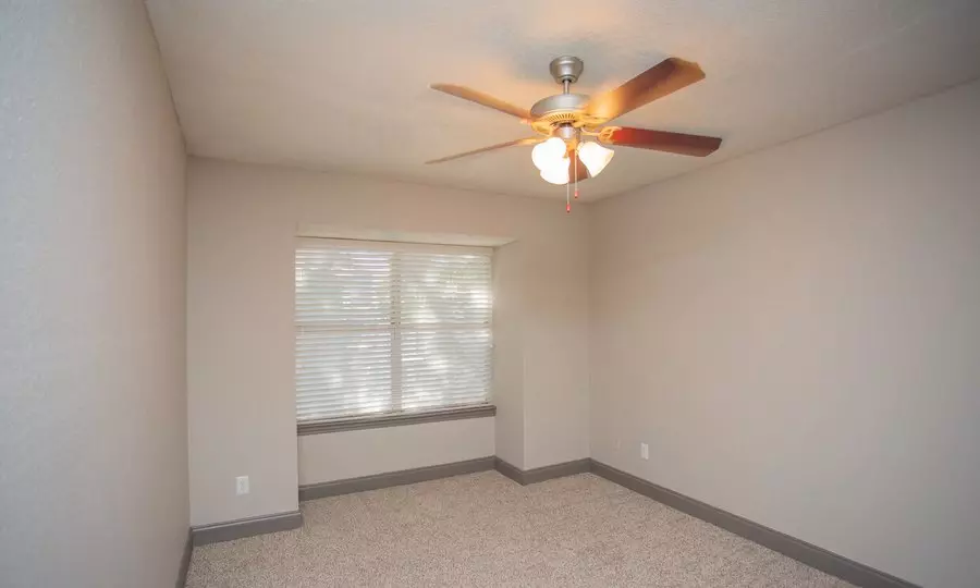 4049 East Trinity Mills Road, Dallas, TX 75287 photo 5