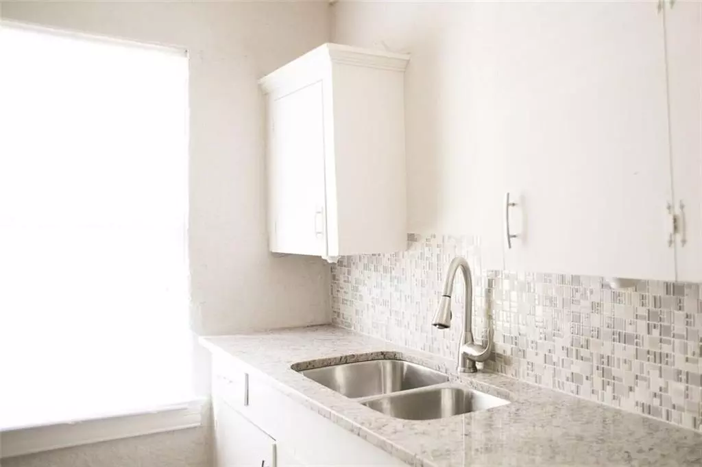 4107 Herschel Avenue, Dallas, TX 75219 photo 2