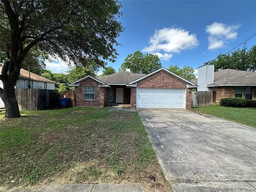 4147 Gladewater Road, Dallas, TX 75216 photo 3
