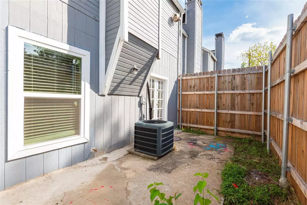 4618 San Jacinto Street, Dallas, TX 75204 photo 4