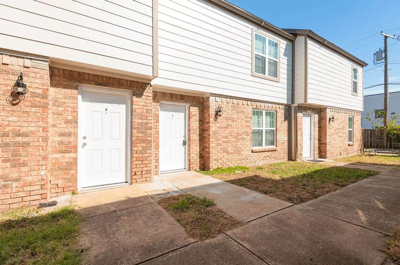 4620 San Jacinto Unit C photo 3