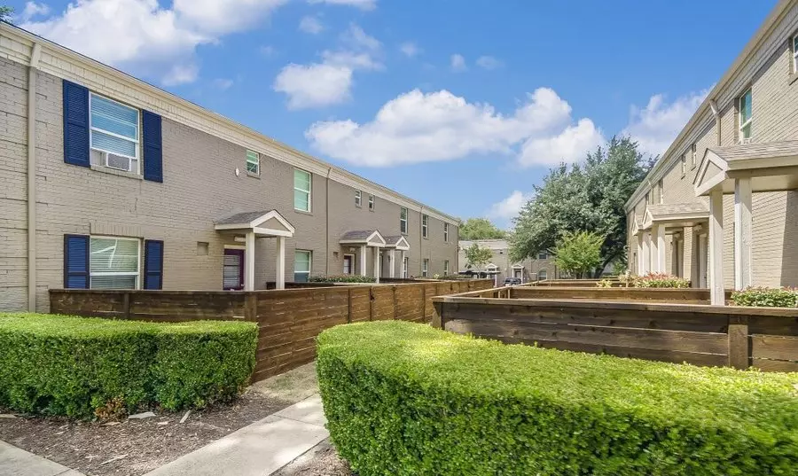5011 Lahoma Street, Dallas, TX 75235 photo 4