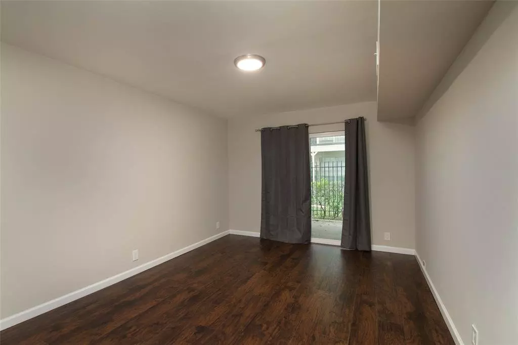 5315 Fleetwood Oaks Avenue, Dallas, TX 75235 photo 5