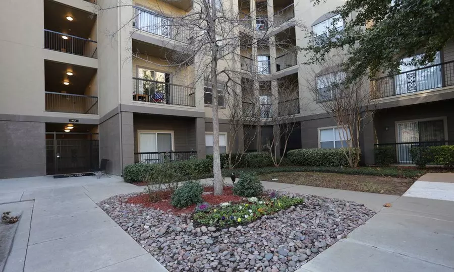 5726 Forest Park Road, Dallas, TX 75235 photo 2