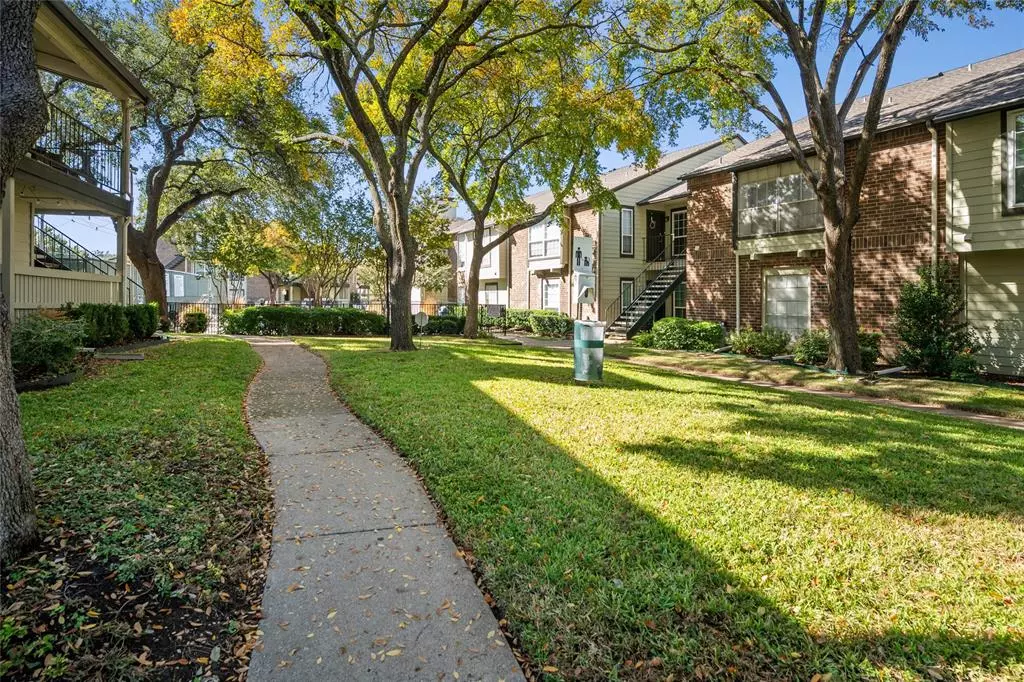 5981 Arapaho Drive #1102 photo 2