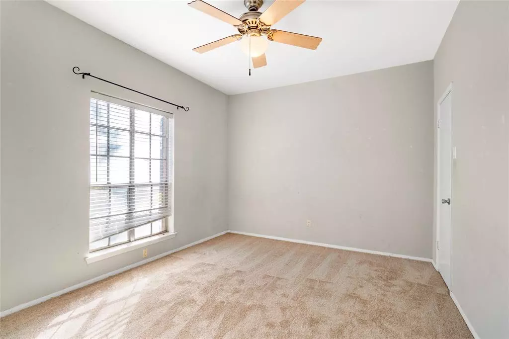 6011 East University Boulevard, Dallas, TX 75206 photo 2
