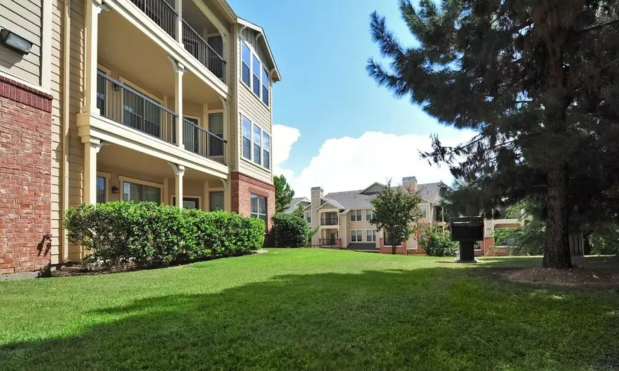 6016 South Westmoreland Road, Dallas, TX 75237 photo 4