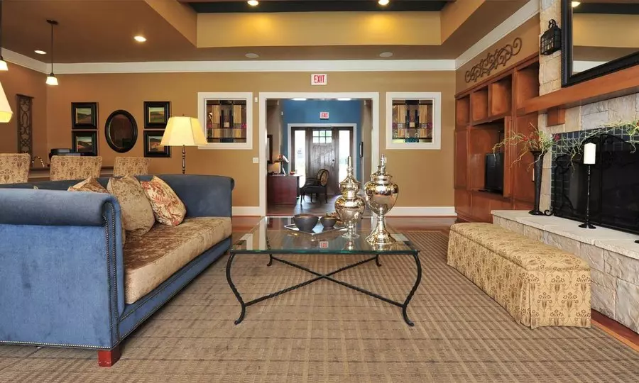 6016 South Westmoreland Road, Dallas, TX 75237 photo 3