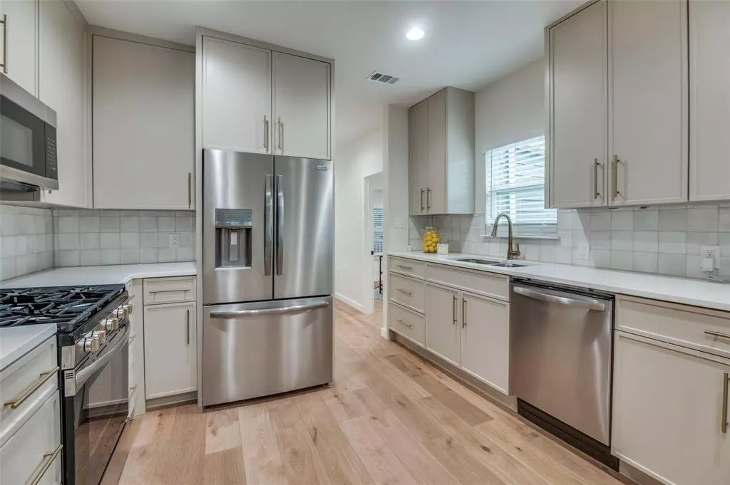 602 Brooks Avenue, Dallas, TX 75208 photo 4