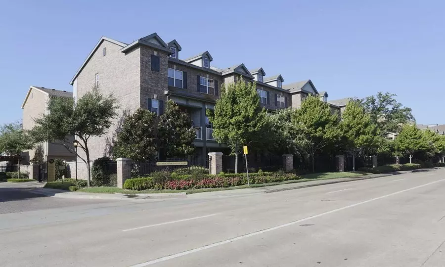 6050 East Lovers Lane, Dallas, TX 75206 photo 4