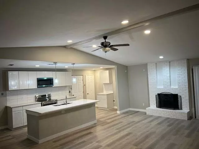 625 Pentagon Street West, Dallas, TX 75224 photo 2