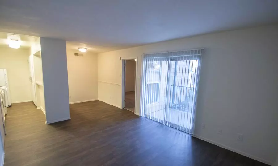 6311 Melody Lane, Dallas, TX 75231 photo 2