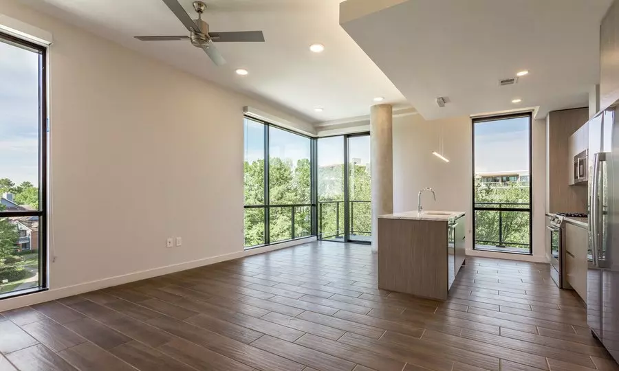 8616 Southwestern Boulevard, Dallas, TX 75206 photo 2