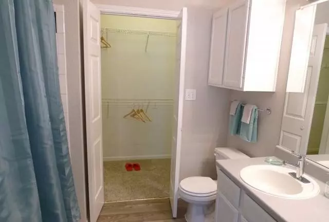9006 Vantage Point Drive, Dallas, TX 75243 photo 3