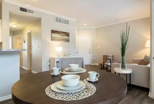 9006 Vantage Point Drive, Dallas, TX 75243 photo 4