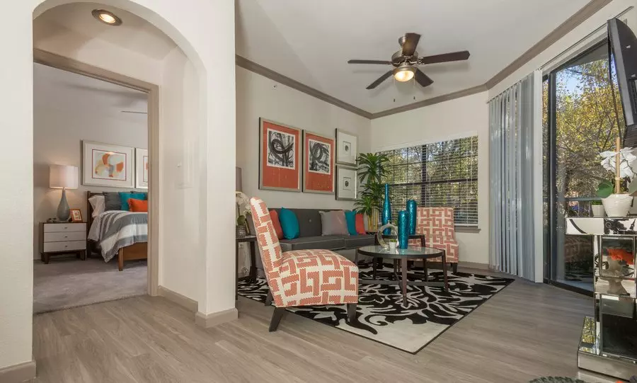 9665 Forest Lane, Dallas, TX 75243 photo 2