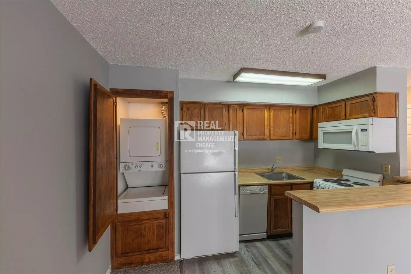 1 Bedroom 1 Bath Unit Available For Rent In Dallas photo 2
