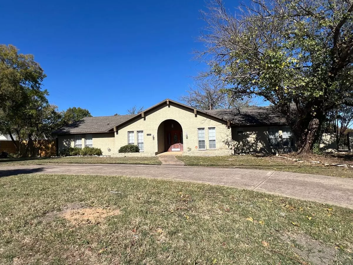 6151 Alpha Road, Dallas, TX 75240 photo 5