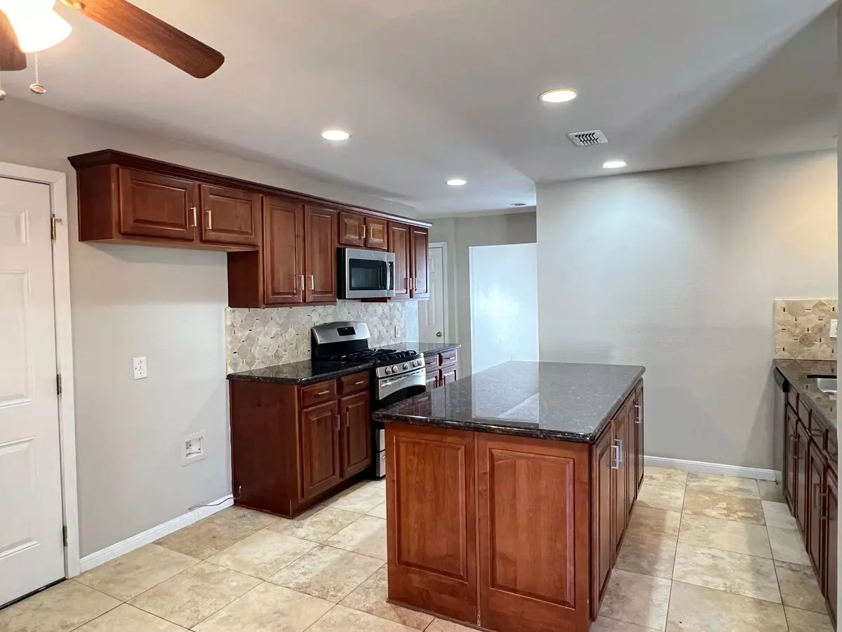 6151 Alpha Road, Dallas, TX 75240 photo 4