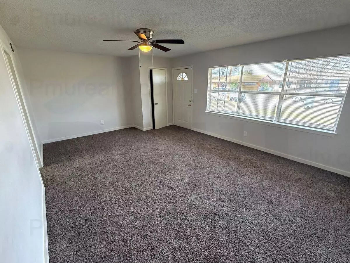 130 West Cherry Point Drive, Dallas, TX 75232 photo 3