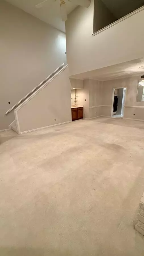 4324 South Capistrano Drive, Dallas, TX 75287 photo 2