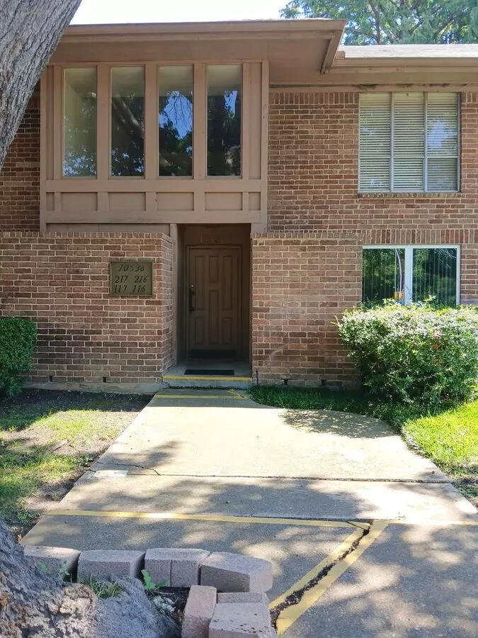 (move In Special) 50% Off 1st Months Rent) 2 Bedroom, 1 Bath Condo Near 75 And Walnut Hill Road In Dallas photo 2