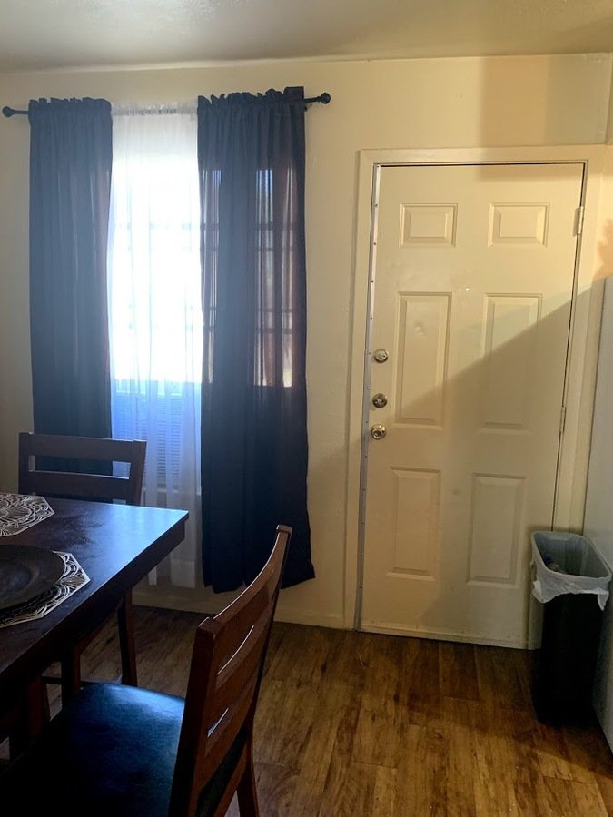 REGIS SQUARE APARTMENTS photo 2