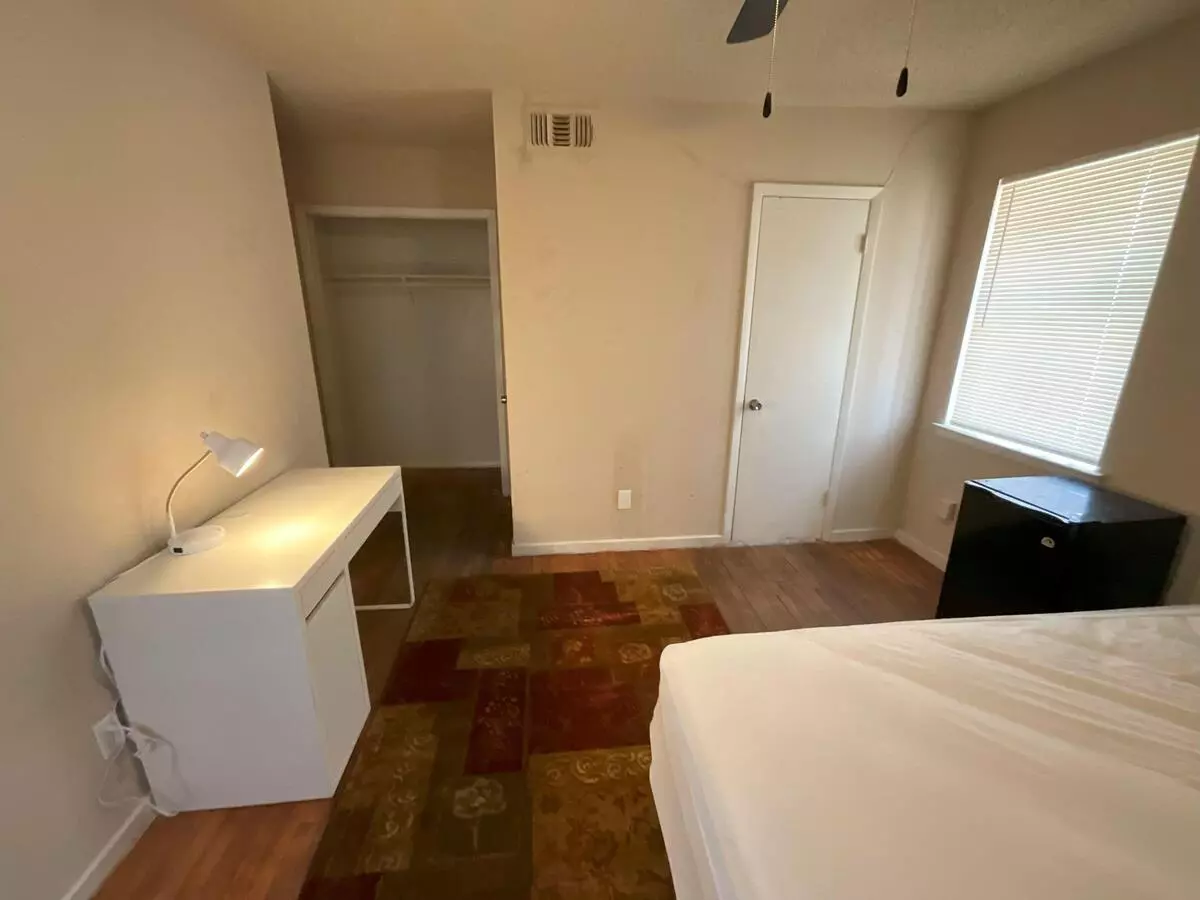 5747 Trio Lane, Dallas, TX 75241 photo 3