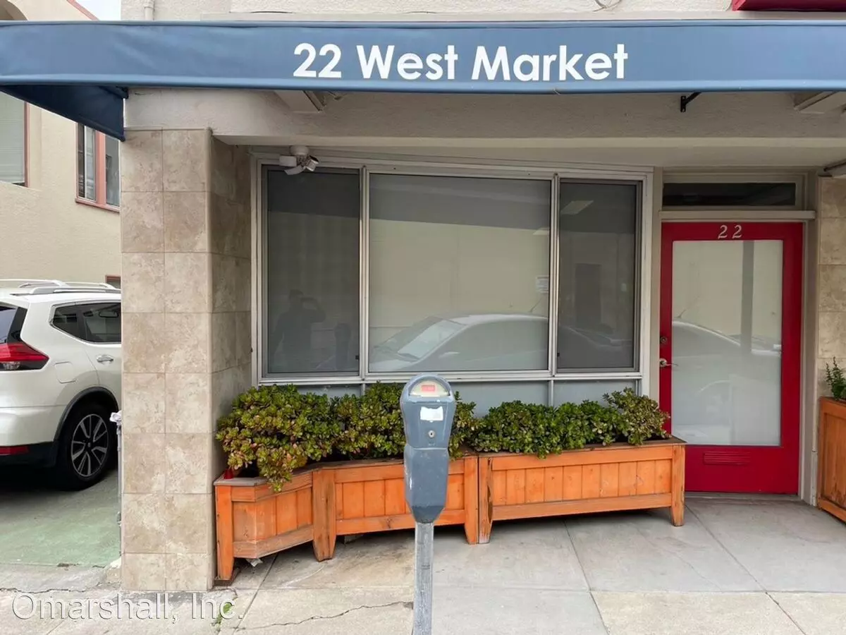 18-22 W Market St photo 5