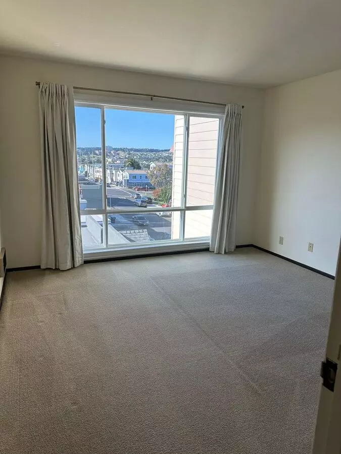 273 S. Parkview Avenue photo 5