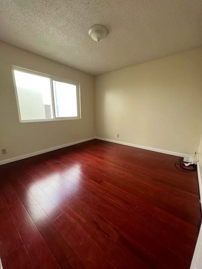 8 THIRD AVENUE photo 5