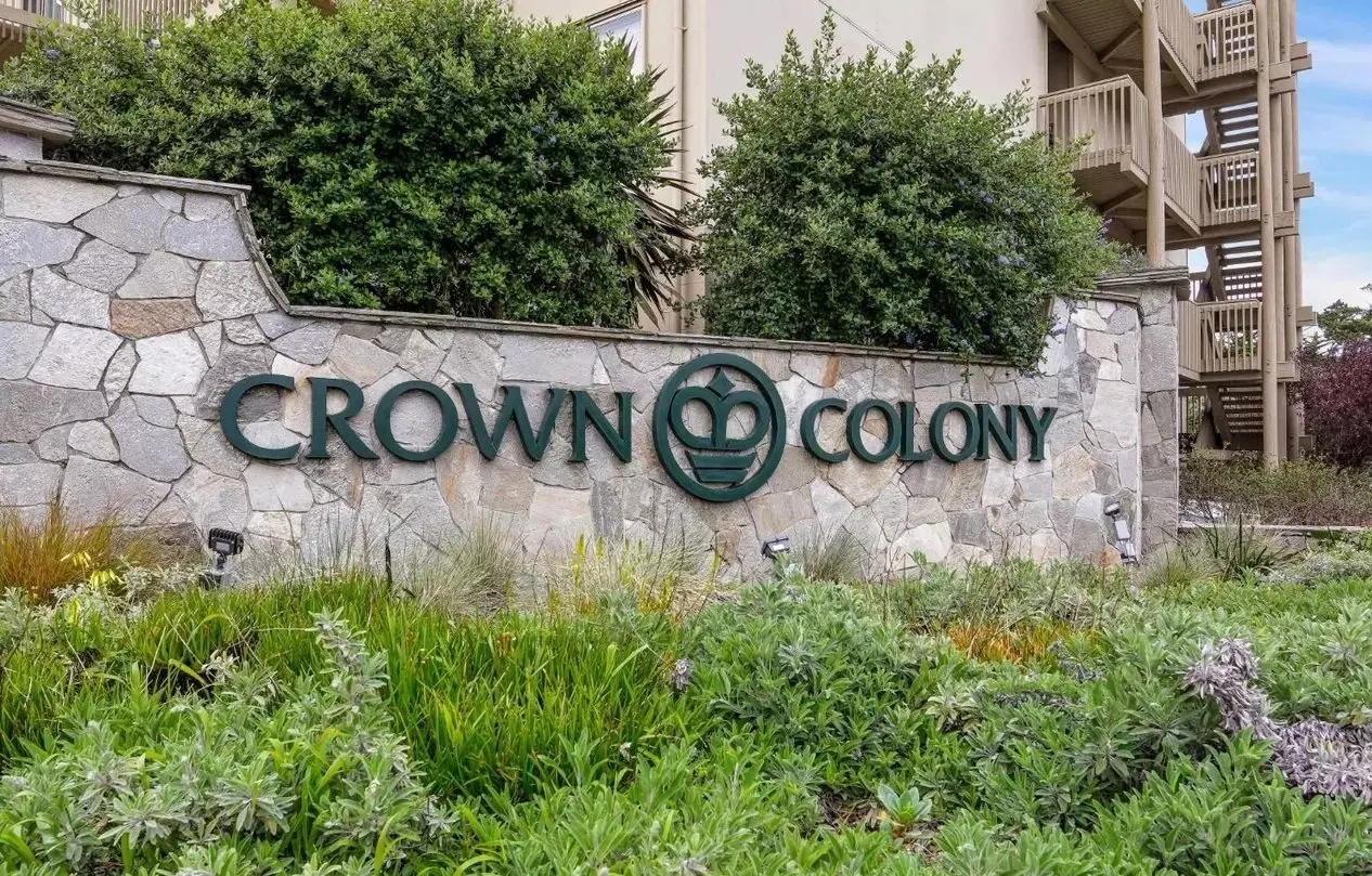 Beautifully Updated 1-bedroom, 1-bath Home In Elevator Building, Offer photo 3