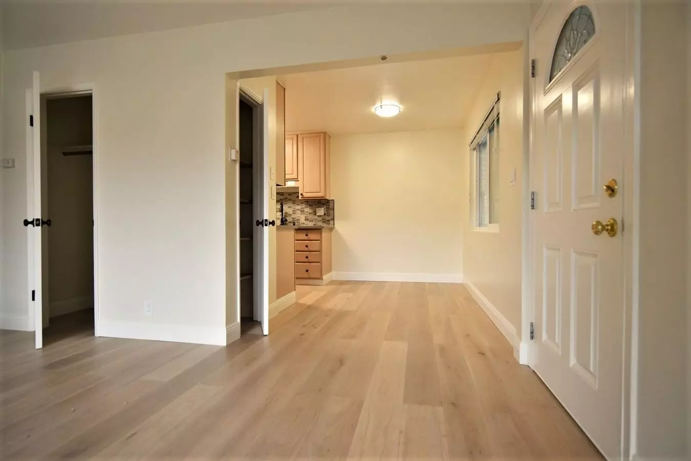 201 W. Prospect Ave photo 4