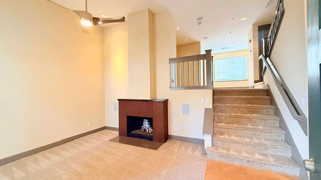 Beautiful 3bd/2.5ba, Multi-level Townhome In The Shadowhawk Community In Danville- Available Now! photo 3